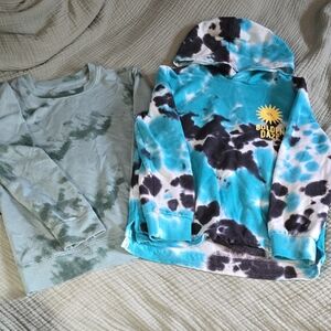 Two Kids Tie-Dye Hoodies - Blue/Black & Green